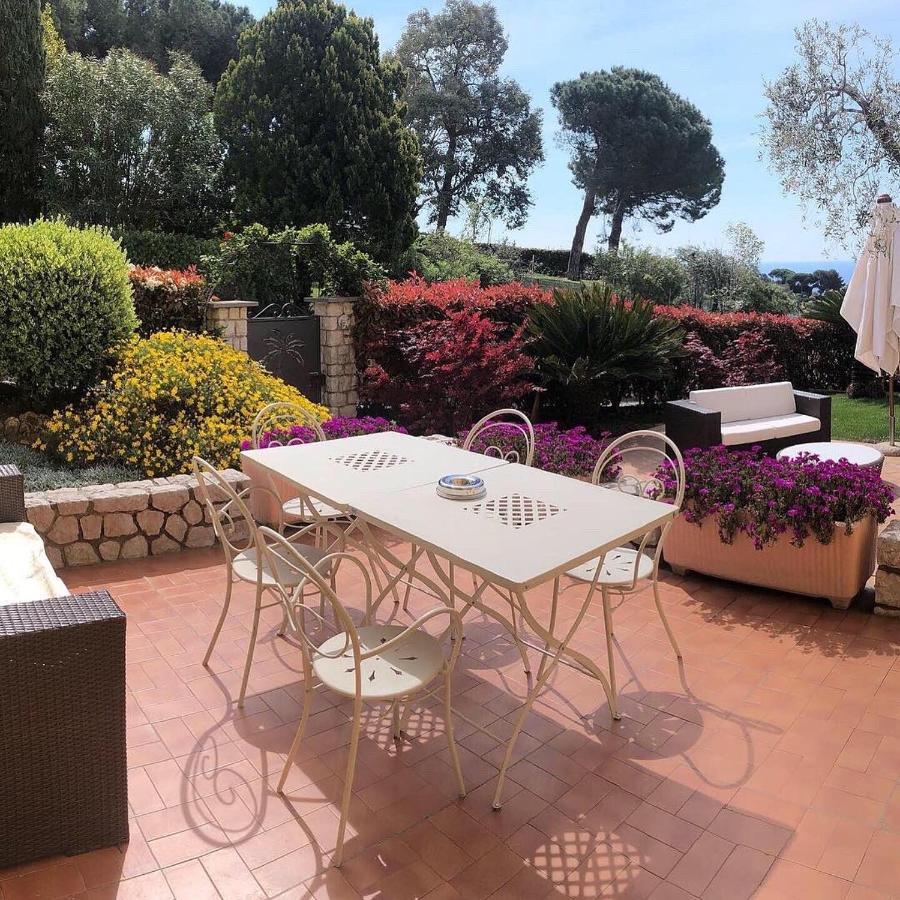 Alojamento de Acomodação e Pequeno-almoço Gaia - Luxury Villa, Pool & Wellness