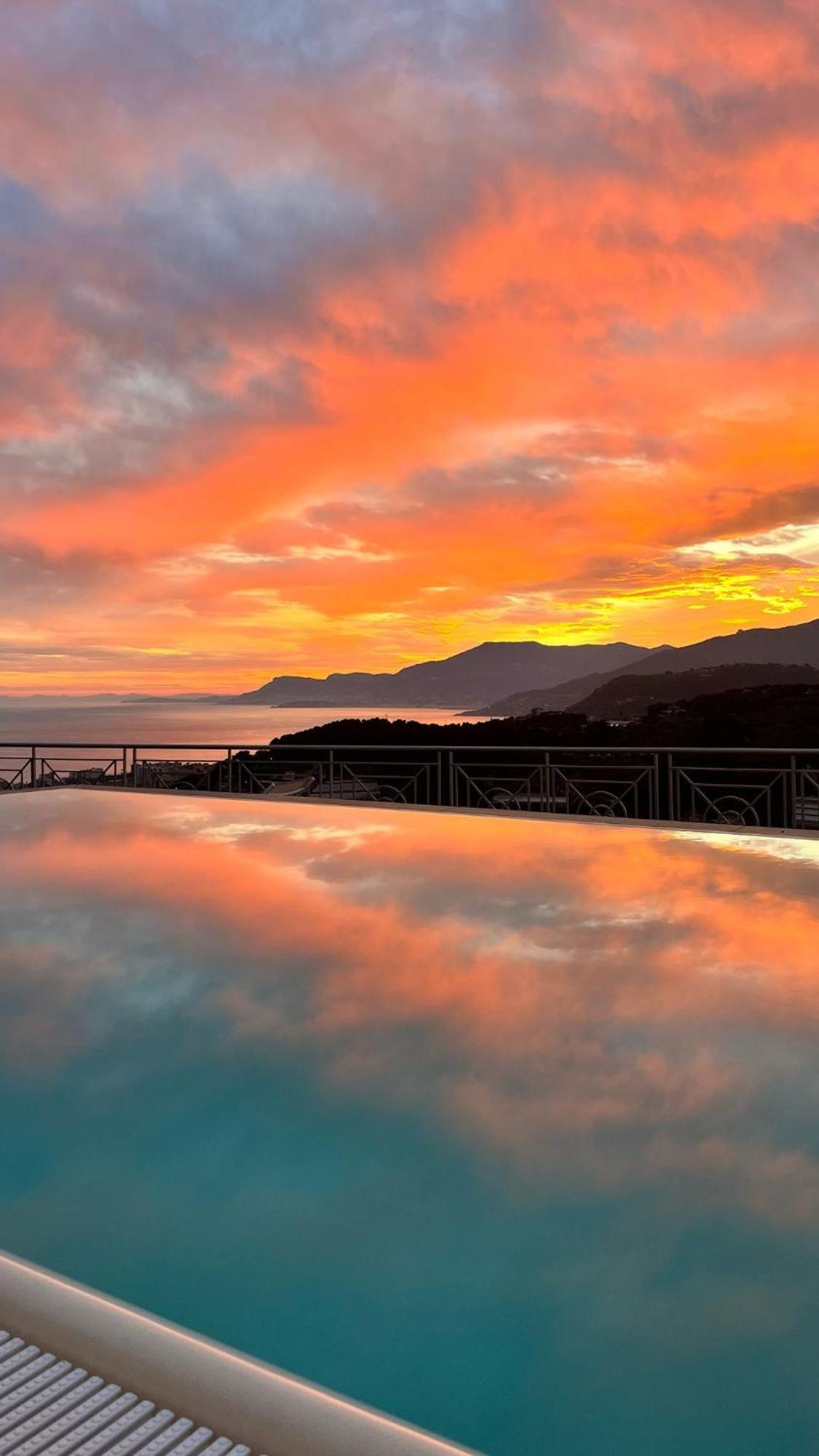 Gaia - La Finestra Sul Mare Exclusive Villa&guest House Bordighera