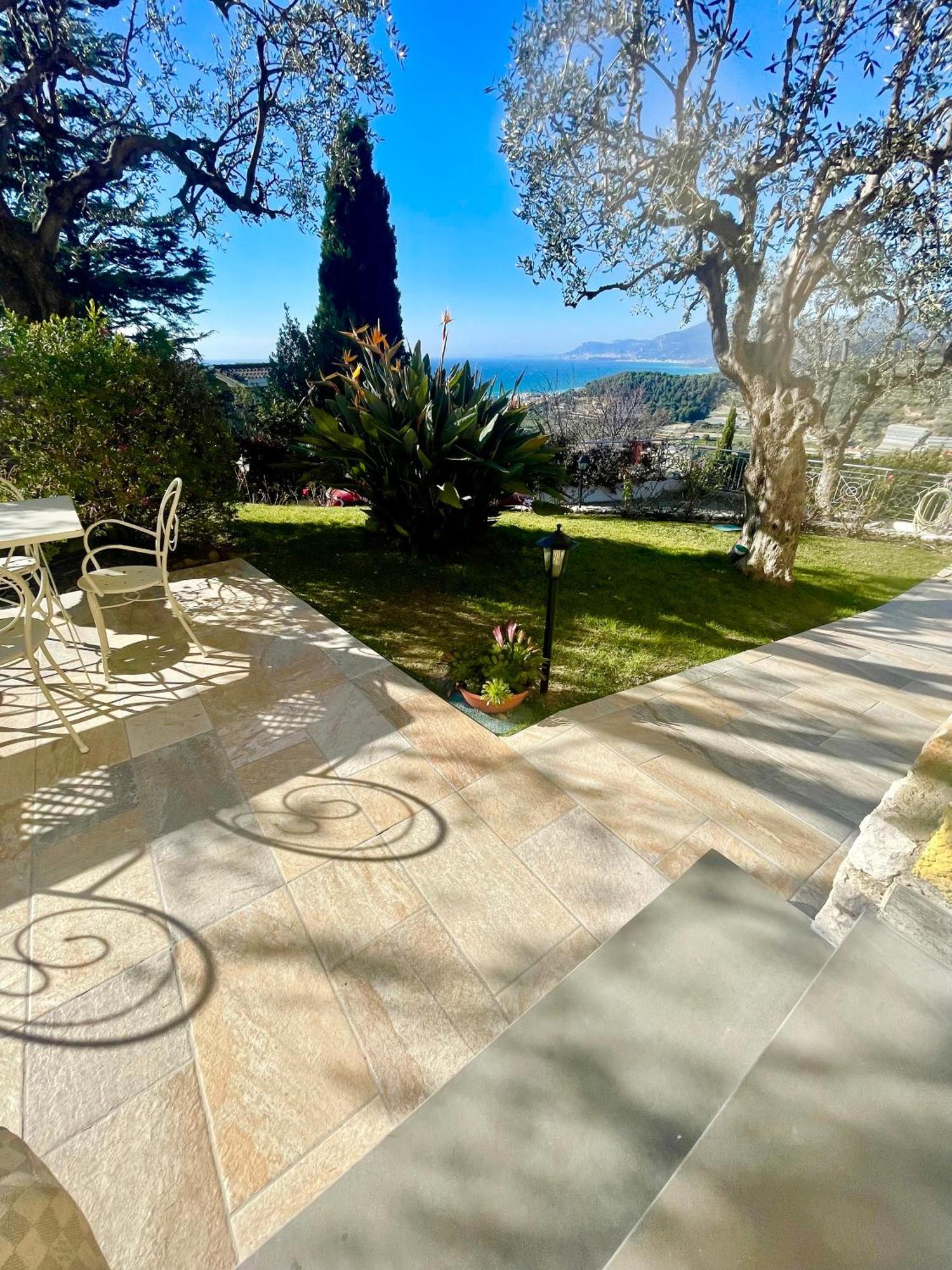 Bed & Breakfast Gaia - La Finestra Sul Mare Exclusive Villa&guest House Bordighera