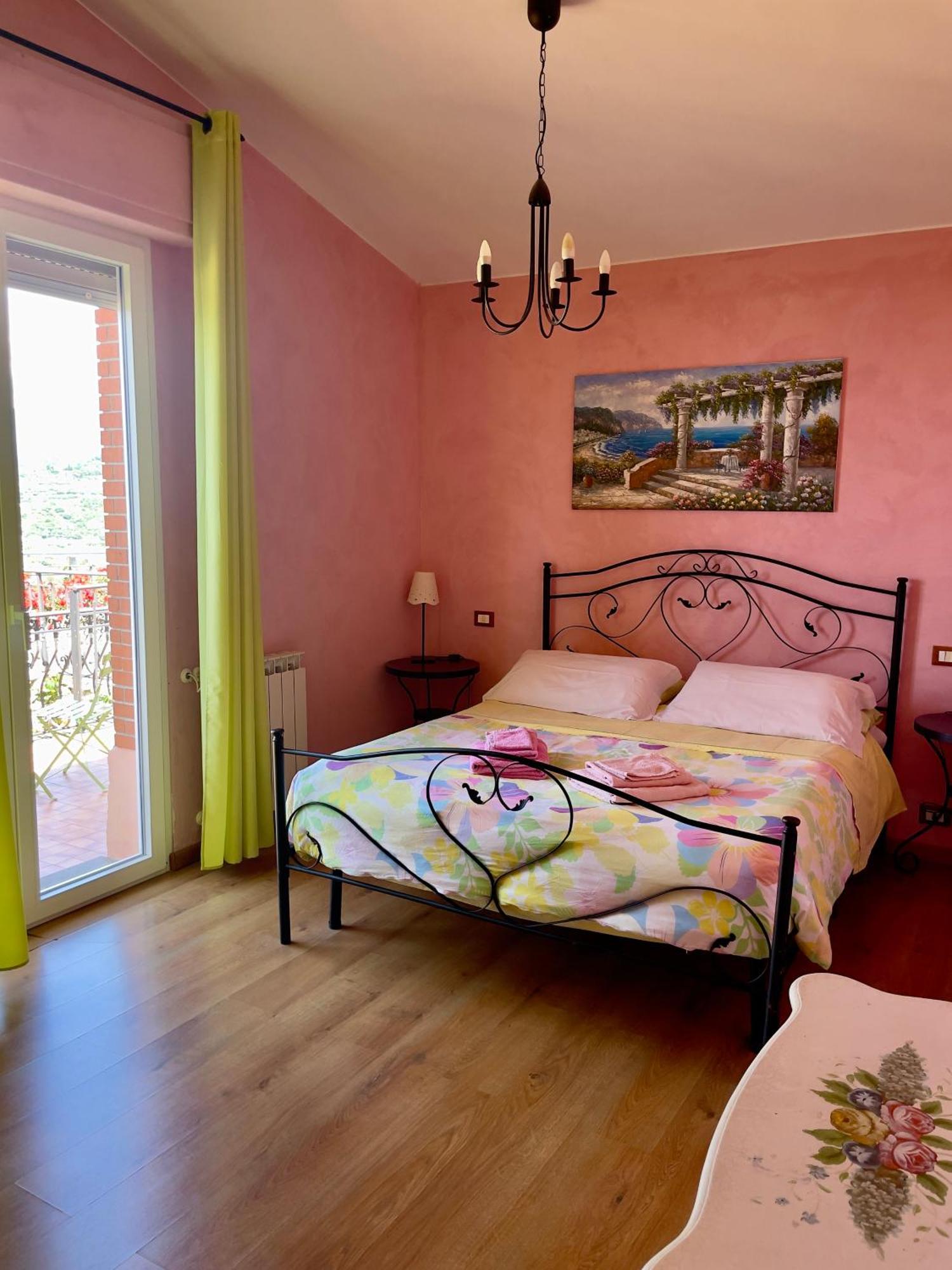 Gaia - Luxury Villa, Pool & Wellness 3* Bordighera