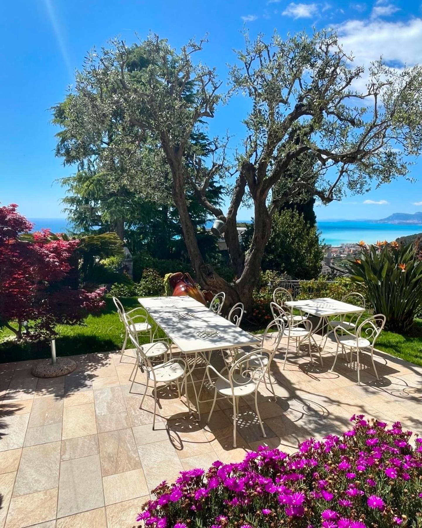 Gaia - La Finestra Sul Mare Exclusive Villa&guest House Bed & Breakfast