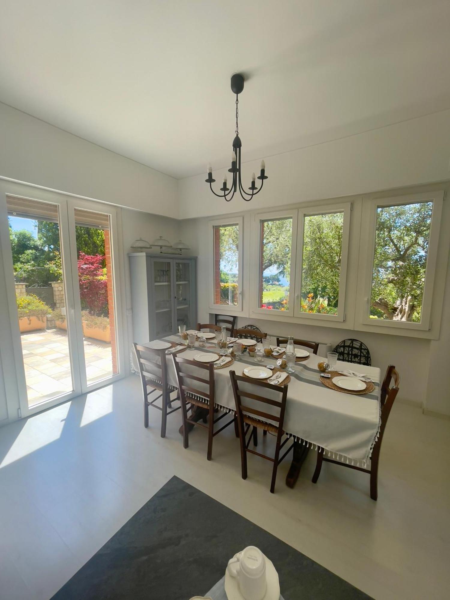 Gaia - La Finestra Sul Mare Exclusive Villa&guest House 3*